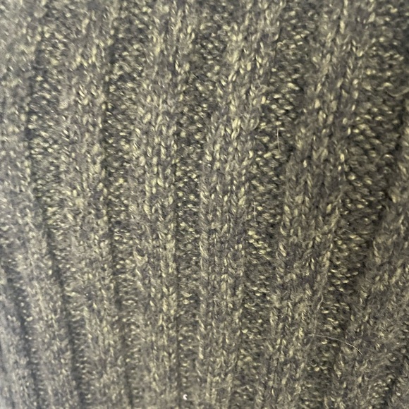 4th and reckless color block peekaboo shoulder top in small - Picture 3 of 9